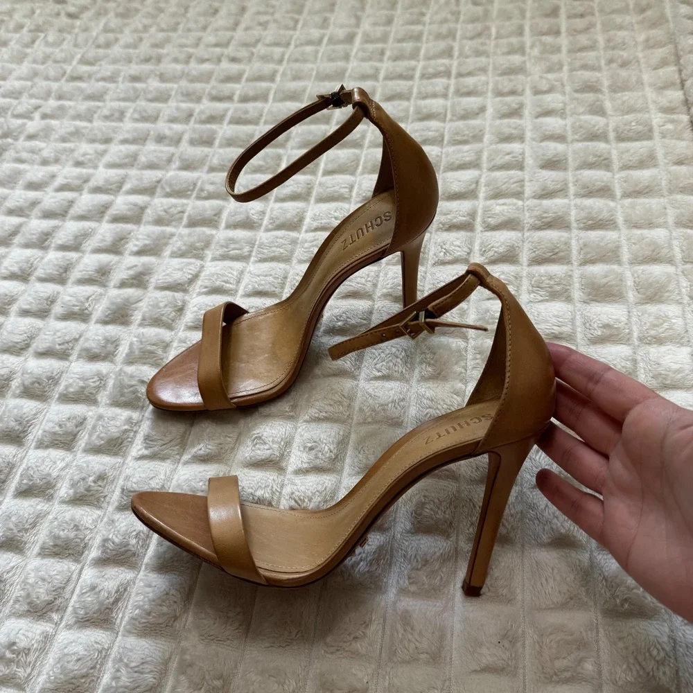 Schutz 8.5 Cadey Lee Lightwood Tan Neutral Sandals Heels Stiletto Classic